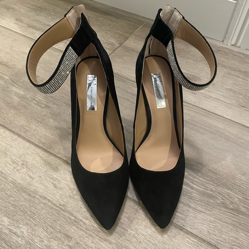 International Concepts Pointy Heels